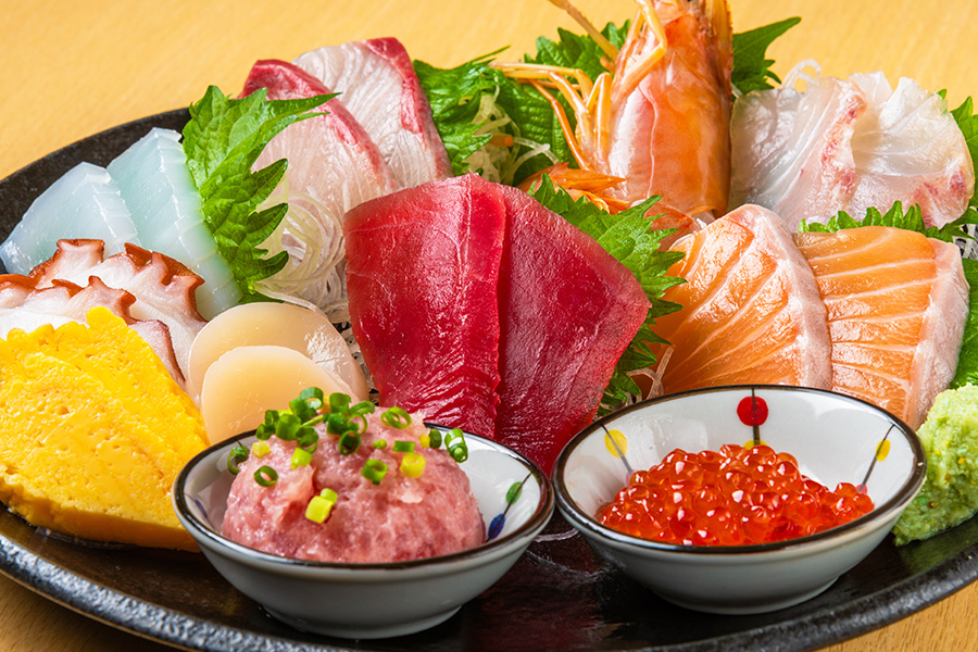 市場で厳選した鮮魚